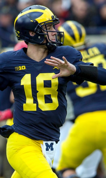 Michigan likely to start QB Peters against Minnesota